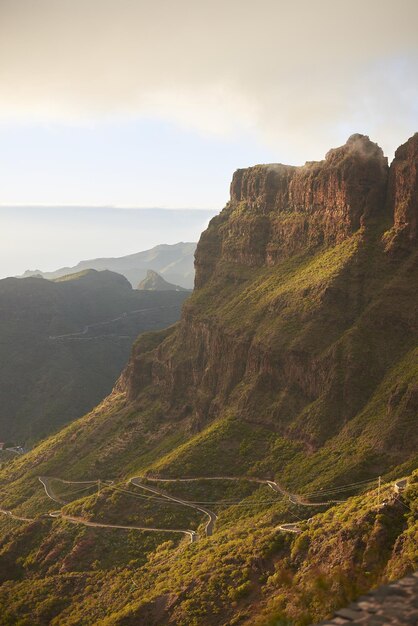 Vista panorâmica de montanhas contra o céu