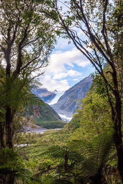 Vista panorâmica de montanhas contra o céu