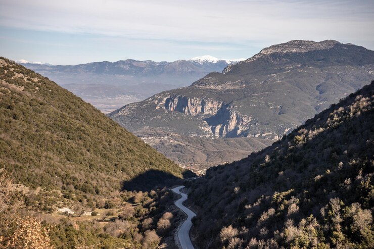 Foto vista panorâmica de montanhas contra o céu