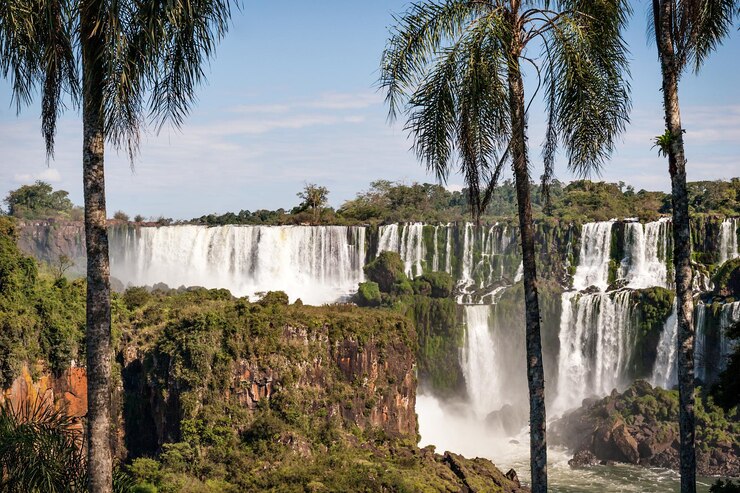 Foto vista panorâmica de uma cachoeira na floresta