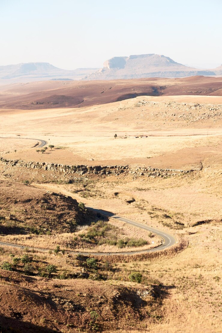 Foto vista panorâmica de uma paisagem árida contra o céu