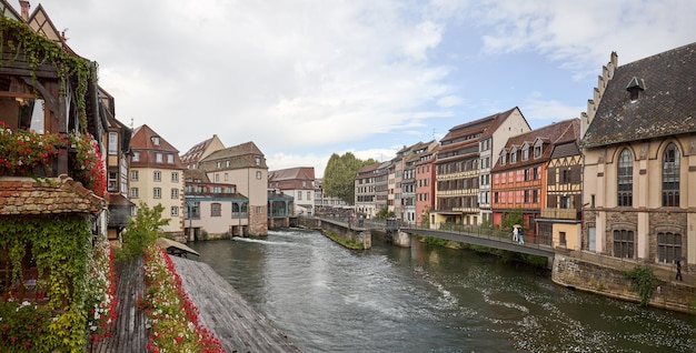 Vista panorâmica de uma região da cidade de Estrasburgo França conhecida sob o nome de Little France