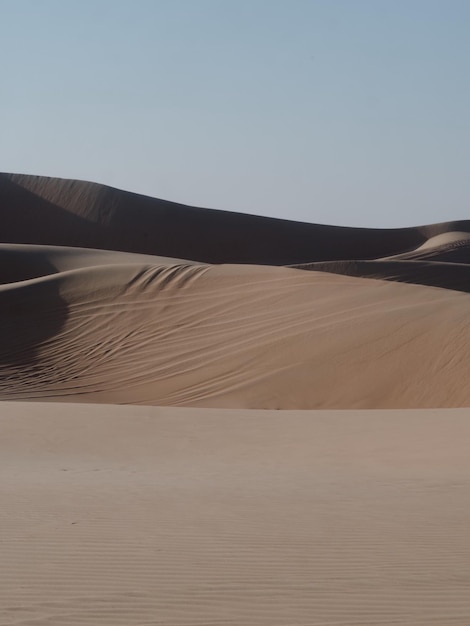 Foto vista panorámica del desierto contra un cielo despejado