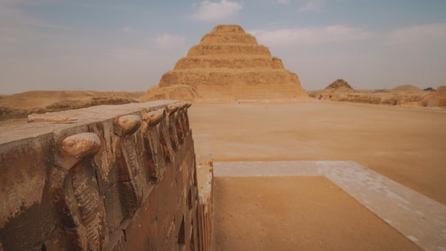 Vista panorâmica do complexo das pirâmides de Saqqara