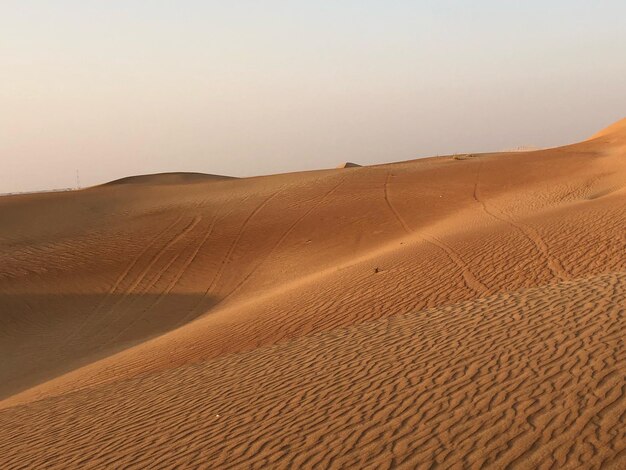 Vista panorâmica do deserto contra um céu limpo