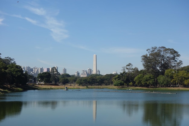 Vista panorâmica do lago do parque ibirapuera de São Paulo Brasil