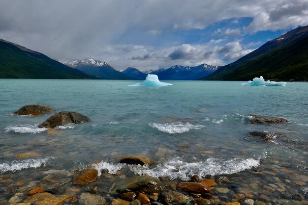 Vista panorâmica do lago glaciar perito moreno