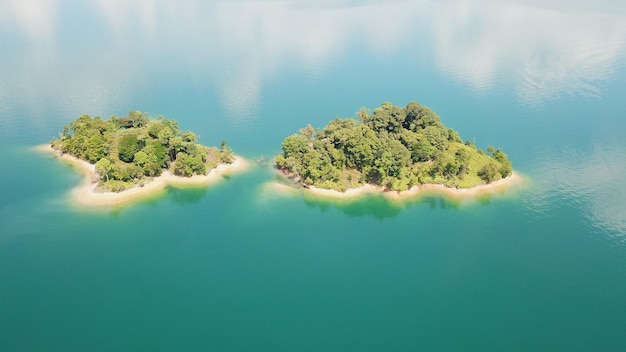 Vista panorâmica do lago