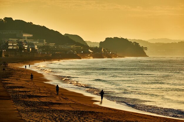 Foto vista panorâmica do mar contra o céu durante o nascer do sol