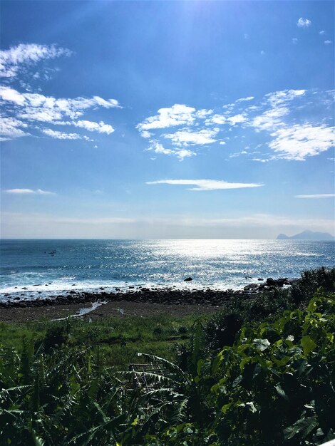 Foto vista panorâmica do mar contra o céu