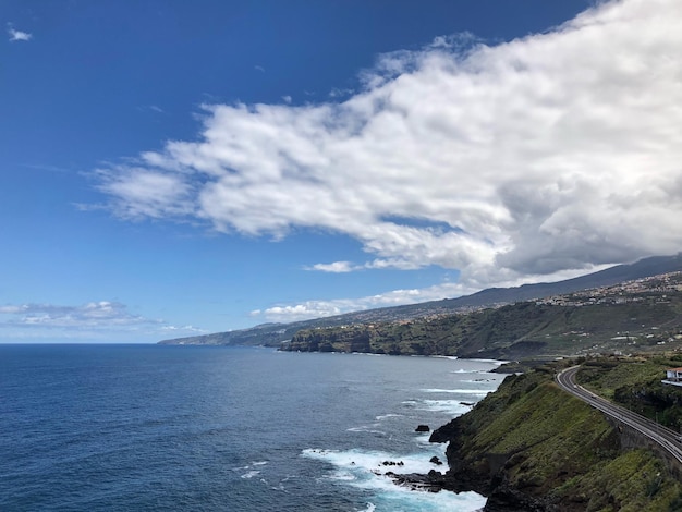 Foto vista panorâmica do mar contra o céu