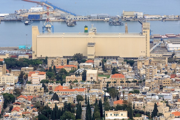 Vista panorâmica do porto de haifa