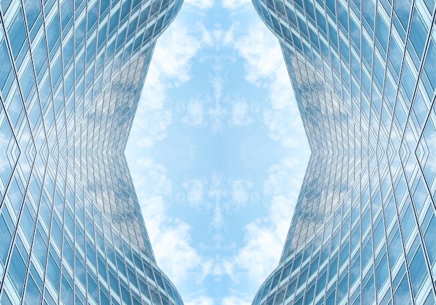Vista panorâmica e em perspectiva inferior para arranha-céus de edifício alto de vidro azul de aço, conceito de negócio de arquitetura industrial de sucesso