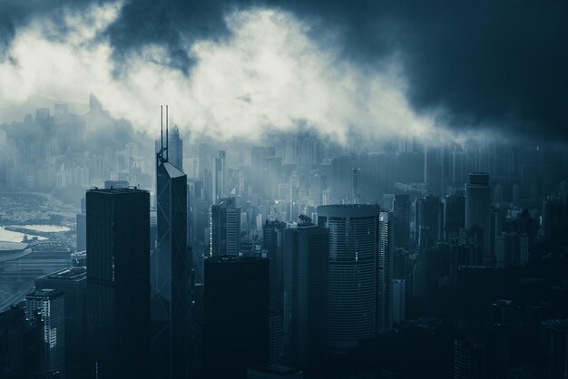Vista panorámica de los edificios de la ciudad contra el cielo