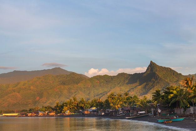 Vista panorâmica incrível da baía do mar e ilhas montanhosas, Palawan, Filipinas