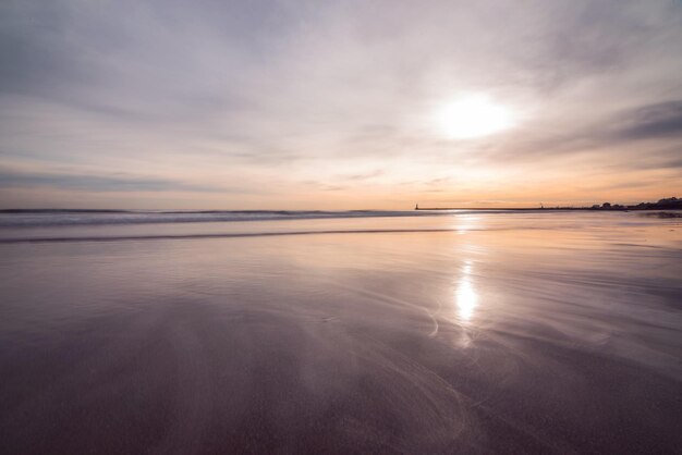 Foto vista panorámica del mar contra el cielo al atardecer