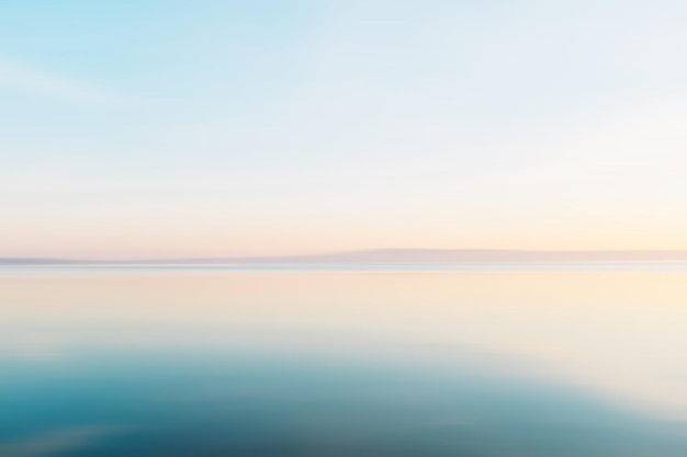 Foto vista panorámica del mar contra un cielo despejado al atardecer