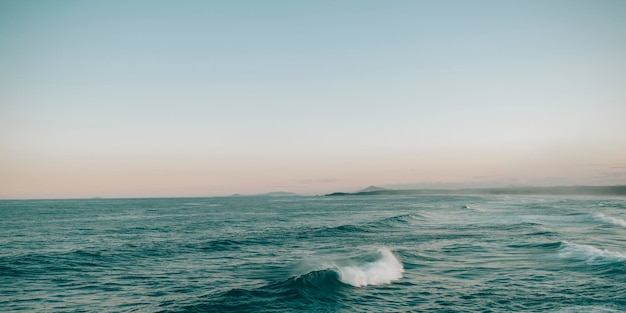 Foto vista panorámica del mar contra el cielo despejado