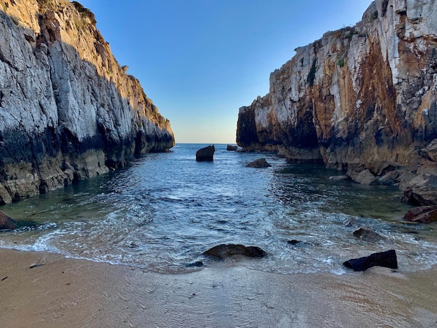 Foto vista panorámica del mar contra el cielo despejado