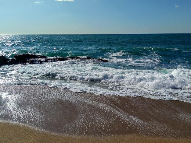 Foto vista panorámica del mar contra el cielo despejado