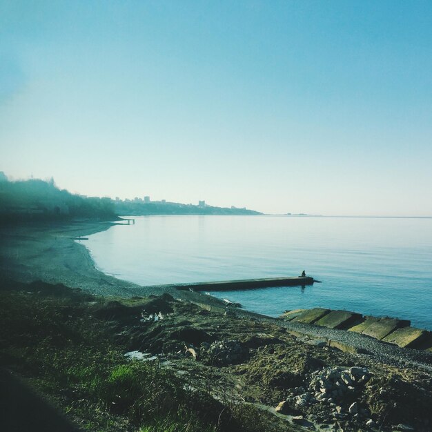 Foto vista panorámica del mar contra el cielo despejado