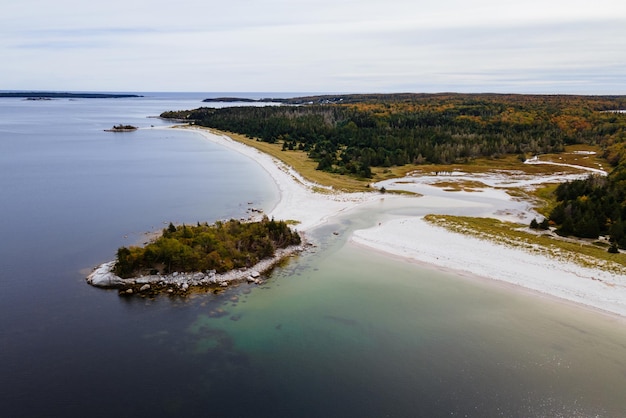 Foto vista panorámica del mar contra el cielo en la playa de carters, nueva escocia, canadá