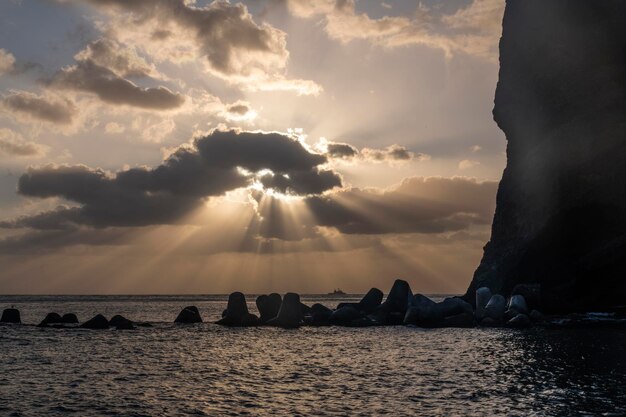 Foto vista panorámica del mar contra el cielo durante la puesta de sol