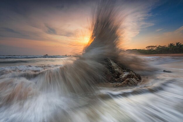 Foto vista panorámica del mar contra el cielo durante la puesta de sol