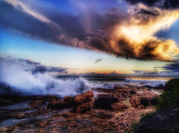 Foto vista panorámica del mar contra el cielo durante la puesta de sol