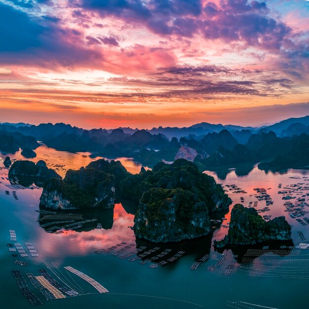 Foto vista panorámica del mar contra el cielo durante la puesta de sol