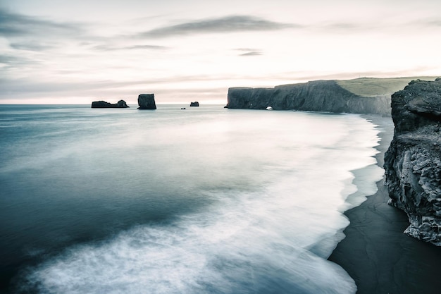 Vista panorámica del mar contra el cielo