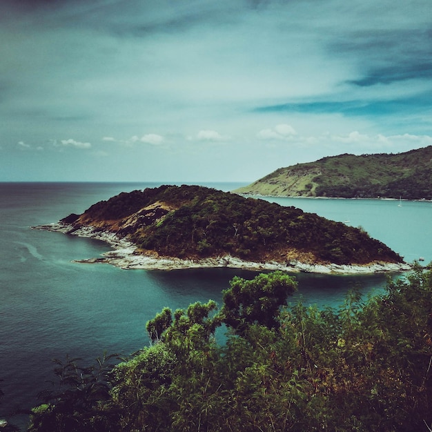 Vista panorámica del mar contra el cielo