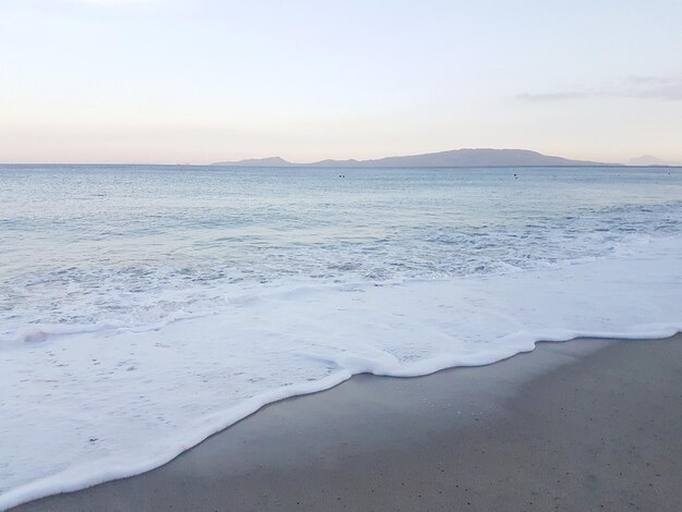 Vista panorámica del mar contra el cielo