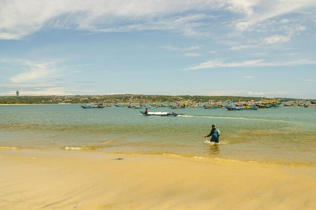 Vista panorámica del mar contra el cielo