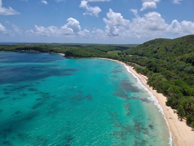 Vista panorámica del mar contra el cielo