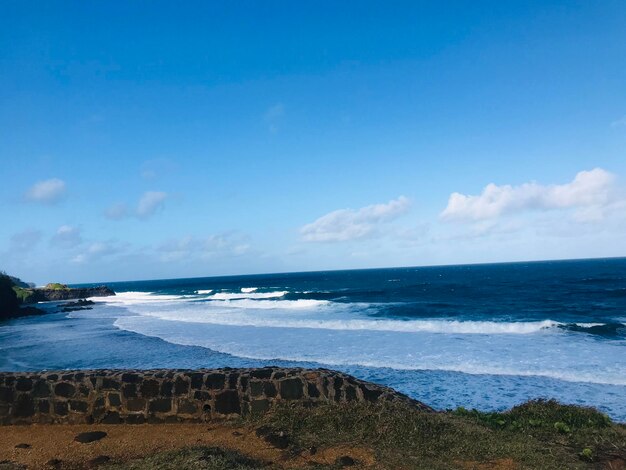 Vista panorámica del mar contra el cielo