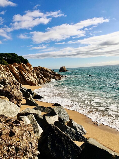 Vista panorámica del mar contra el cielo