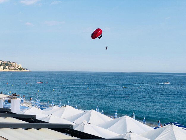 Vista panorámica del mar contra el cielo