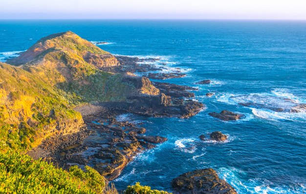 Vista panorámica del mar contra el cielo