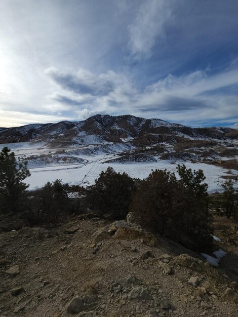 Vista panorámica de la montaña y el cielo