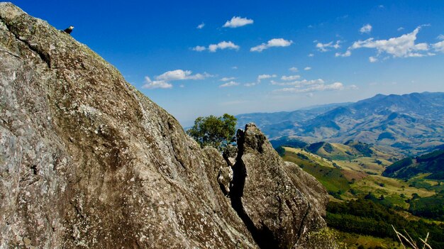 Foto vista panorámica de las montañas contra el cielo