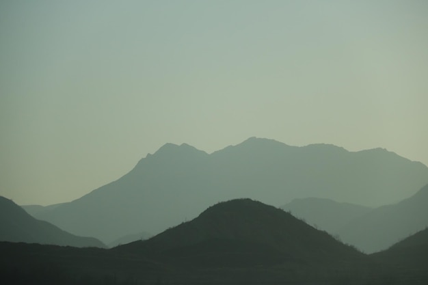 Vista panorámica de las montañas contra el cielo