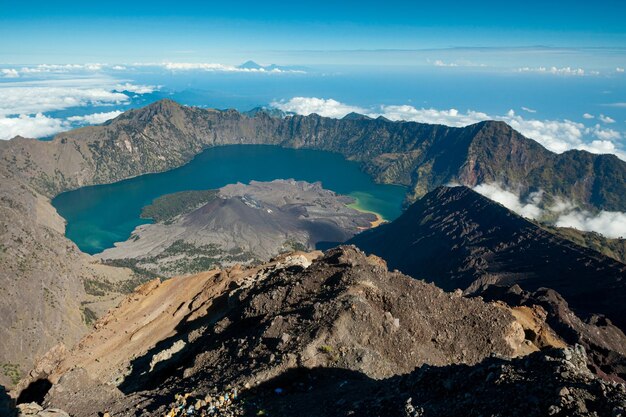 Foto vista panorámica de las montañas contra el cielo