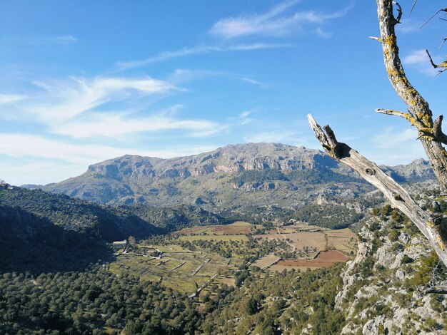 Foto vista panorámica de las montañas y valles de mallorca