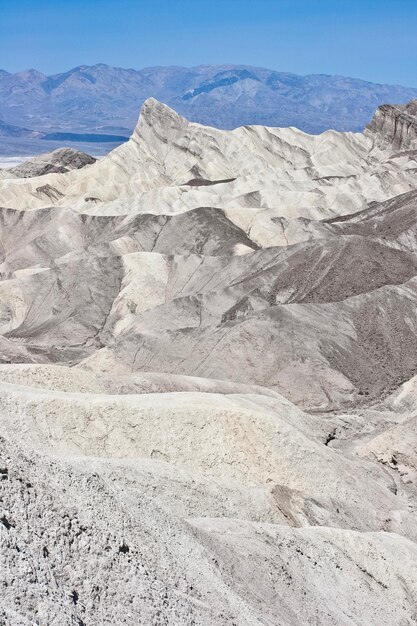 Foto vista panorámica de un paisaje árido contra el cielo