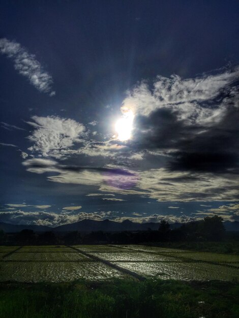 Foto vista panorámica del paisaje contra el cielo nublado