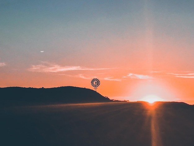 Foto vista panorámica del paisaje contra el cielo durante la puesta de sol