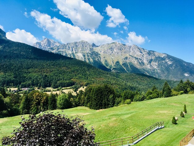 Vista panorámica del paisaje contra el cielo