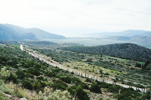 Vista panorámica del paisaje rural contra el cielo