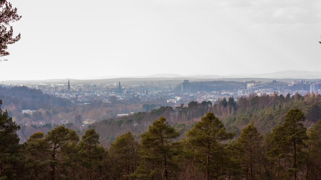 Foto vista panorámica del paisaje urbano contra el cielo